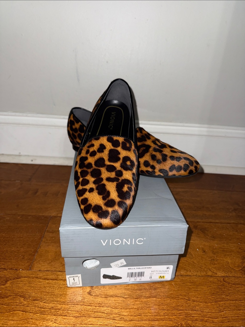 Vionic Willa Leopard Loafers - tan&Black size 8